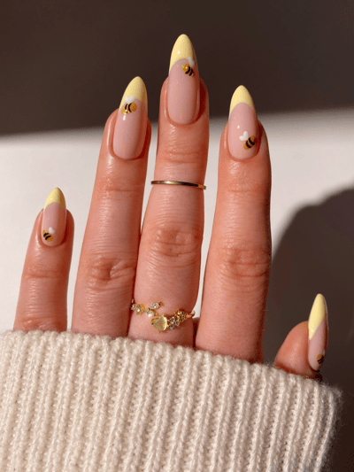 unghie pastello giallo